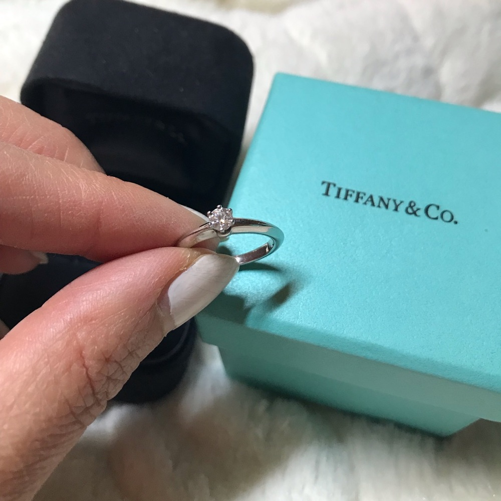 Tiffany diamond ring 💍 platinum